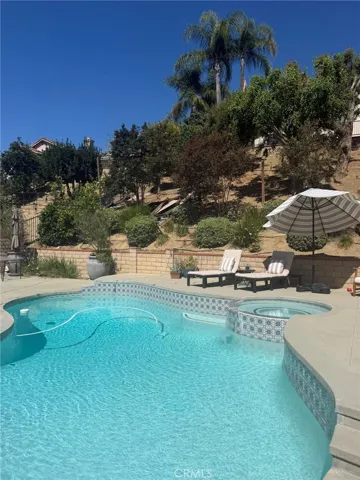 13580 Anochecer, Chino Hills, California 91709