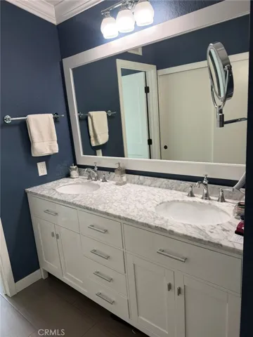13580 Anochecer, Chino Hills, California 91709