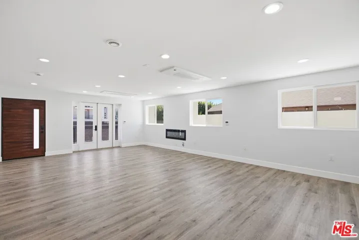11611 Burbank Boulevard, Los Angeles, California 91601