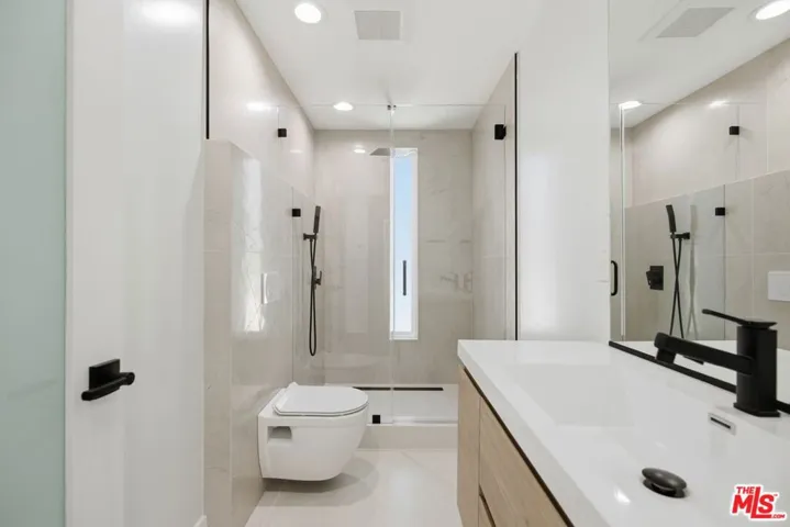 11611 Burbank Boulevard, Los Angeles, California 91601