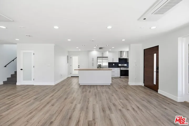 11611 Burbank Boulevard, Los Angeles, California 91601