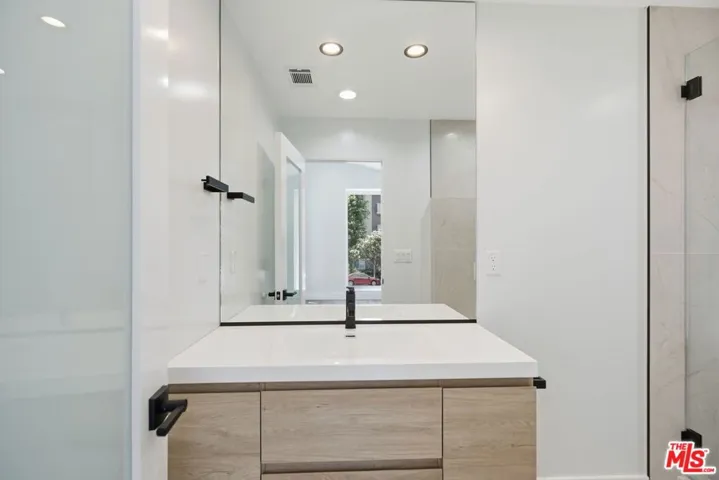 11611 Burbank Boulevard, Los Angeles, California 91601