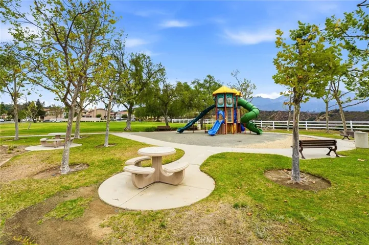 22 Lazurite, Rancho Santa Margarita, California 92688