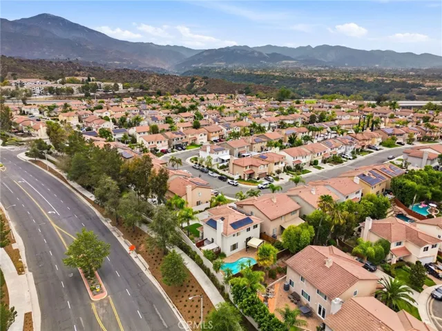 22 Lazurite, Rancho Santa Margarita, California 92688
