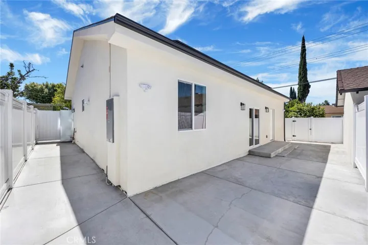 22538 Roscoe Boulevard, West Hills, California 91304