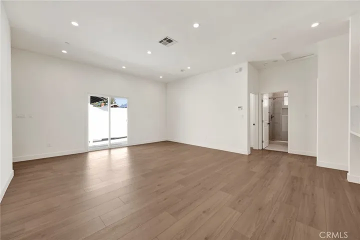 22538 Roscoe Boulevard, West Hills, California 91304