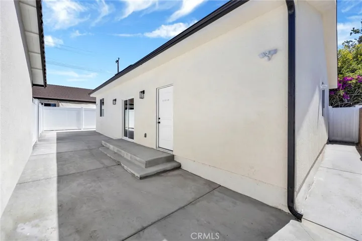 22538 Roscoe Boulevard, West Hills, California 91304