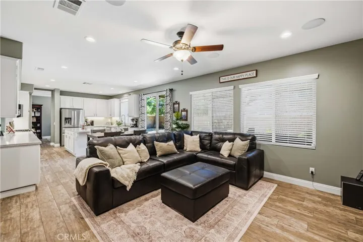 43708 Tahoe, Lancaster, California 93536