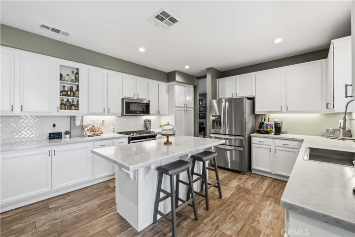 43708 Tahoe, Lancaster, California 93536