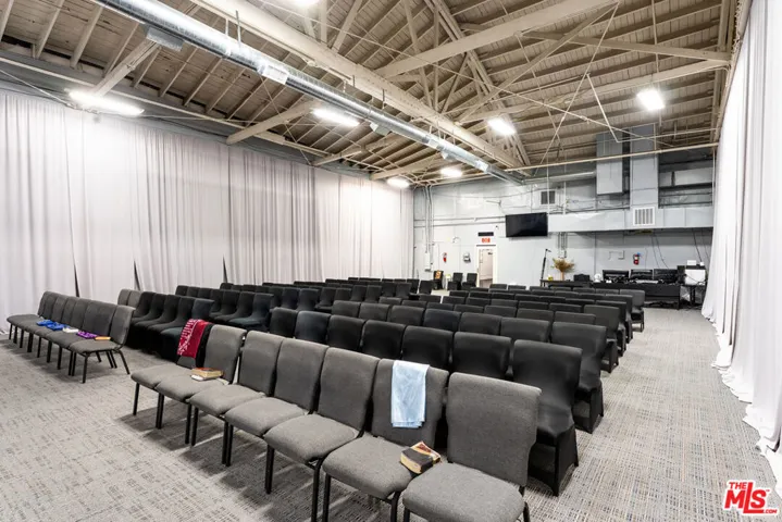 6200 Avalon Boulevard, Los Angeles, California 90003