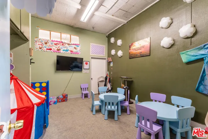 6200 Avalon Boulevard, Los Angeles, California 90003