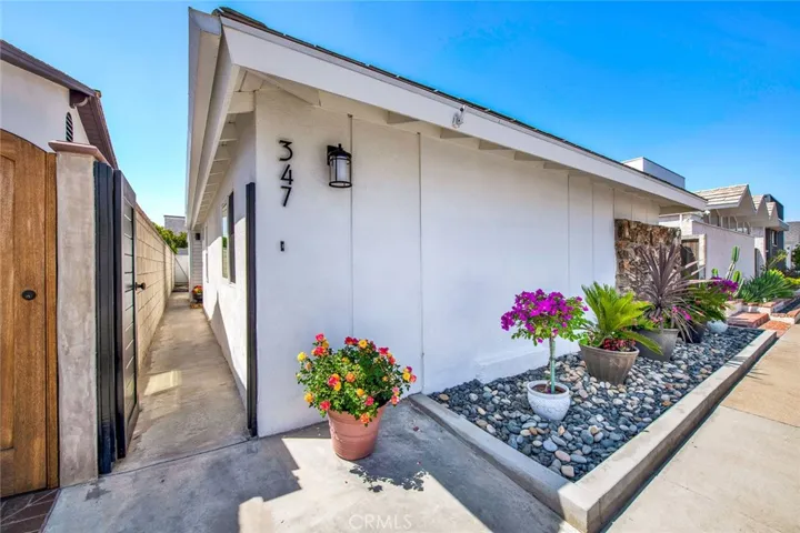 347 Walnut, Newport Beach, California 92663