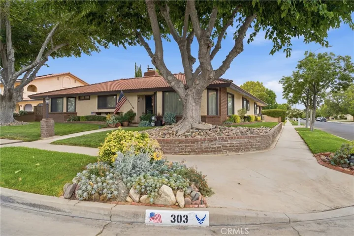303 Susan Court, Palmdale, California 93551