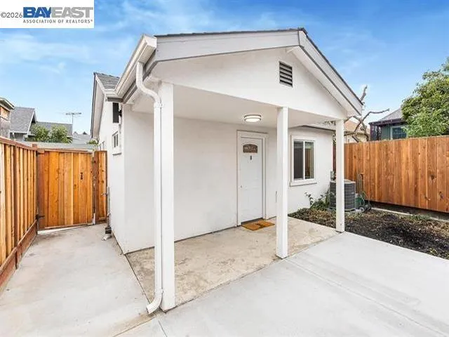 3035 Logan St, Oakland, California 94601