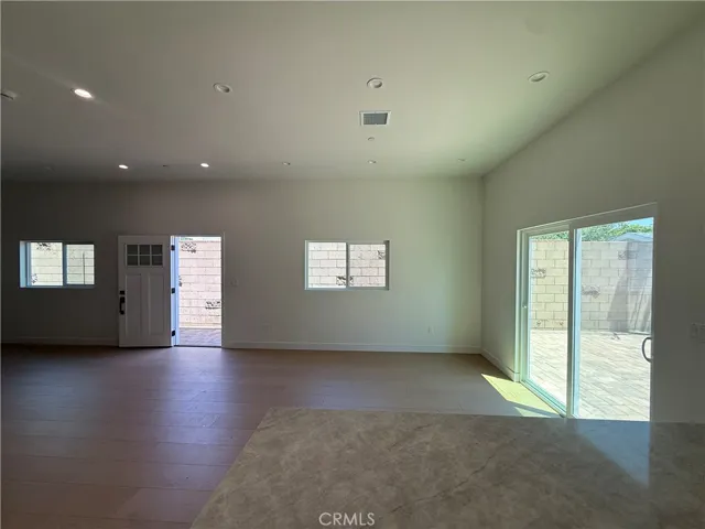 10026 Norwich Avenue, San Fernando, California 91345
