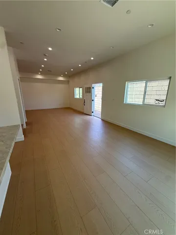 10026 Norwich Avenue, San Fernando, California 91345