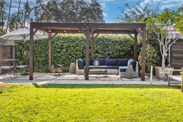 923 N Mentor Avenue, Pasadena, California 91104