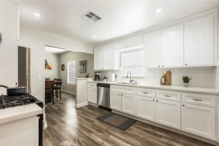 923 N Mentor Avenue, Pasadena, California 91104