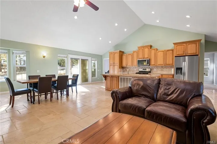 301 S Shakespeare Ln, Big Bear City, California 92314