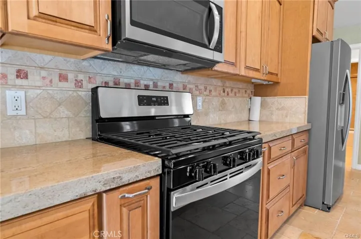 301 S Shakespeare Ln, Big Bear City, California 92314