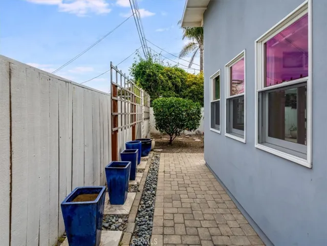 303 Castaic, Pismo Beach, California 93449