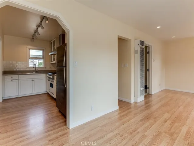 303 Castaic, Pismo Beach, California 93449