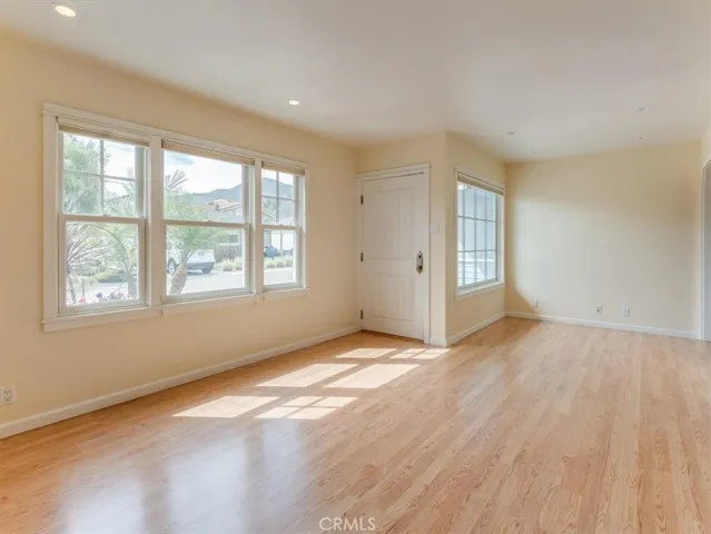 303 Castaic, Pismo Beach, California 93449
