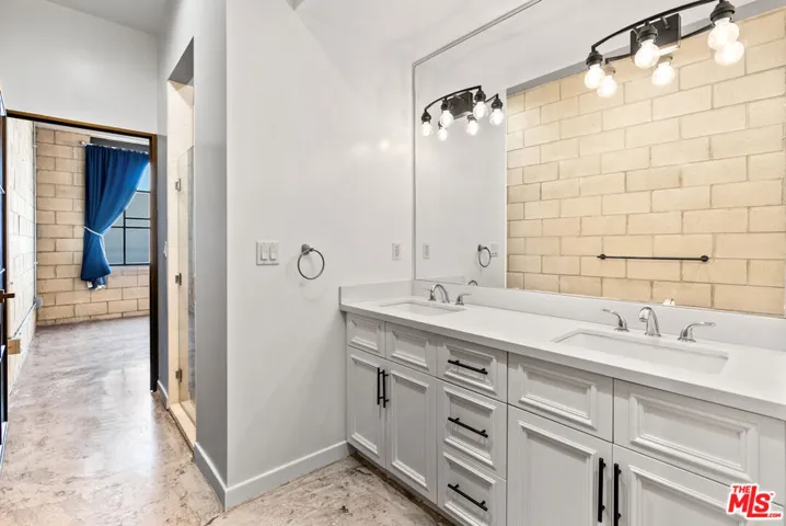 1544 12th Street 303, Santa Monica, California 90401
