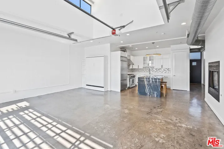 1544 12th Street 303, Santa Monica, California 90401