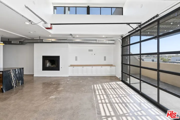 1544 12th Street 303, Santa Monica, California 90401