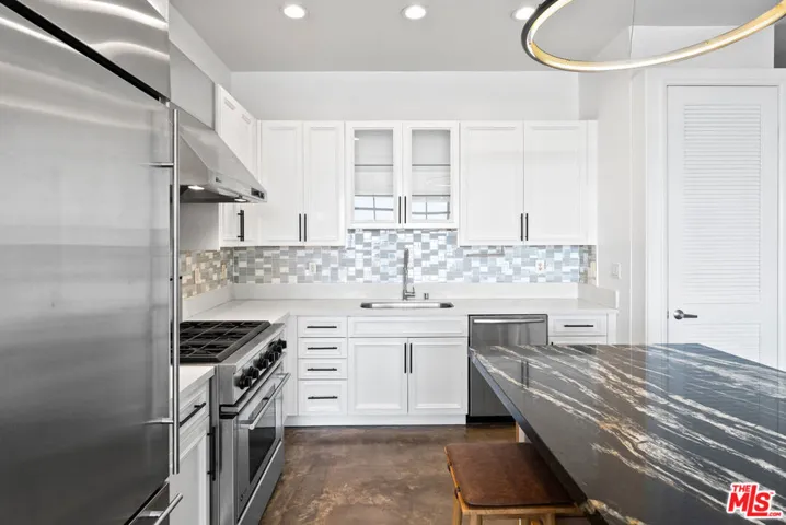 1544 12th Street 303, Santa Monica, California 90401