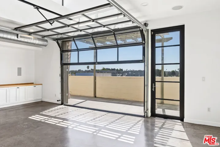 1544 12th Street 303, Santa Monica, California 90401
