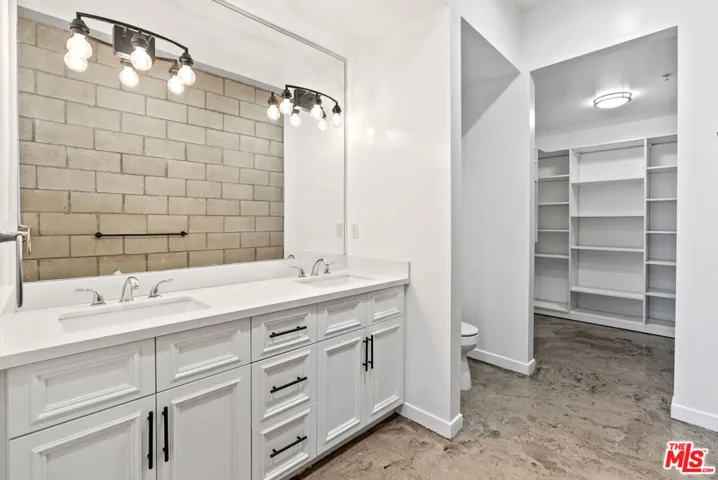 1544 12th Street 303, Santa Monica, California 90401