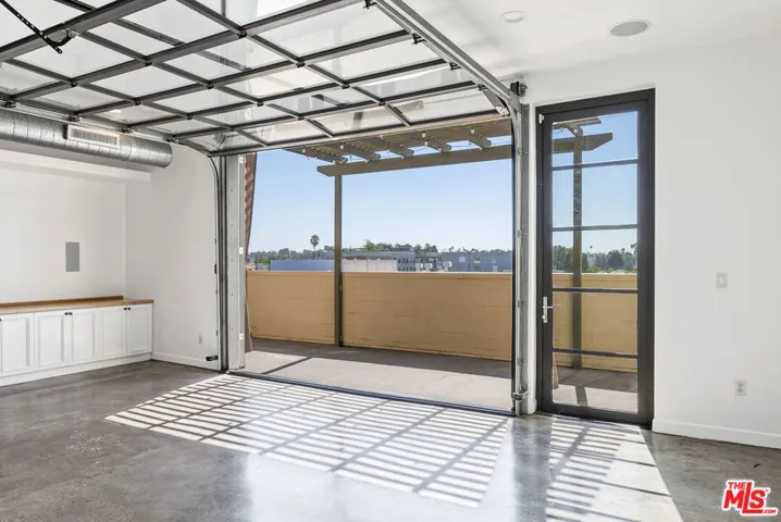 1544 12th Street 303, Santa Monica, California 90401