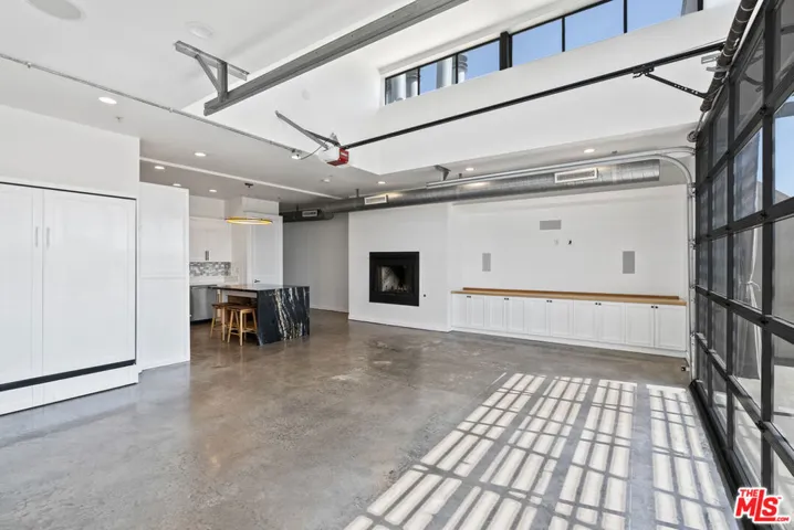 1544 12th Street 303, Santa Monica, California 90401