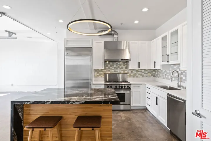 1544 12th Street 303, Santa Monica, California 90401