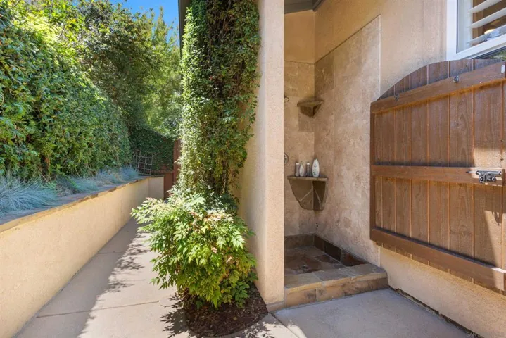 8149 Calle Catalonia, Carlsbad, California 92009