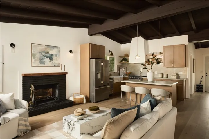 885 Montecito, Los Angeles, California 90031
