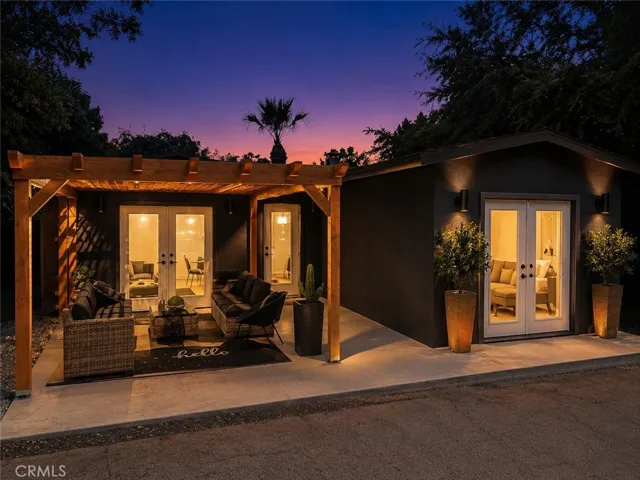 885 Montecito, Los Angeles, California 90031