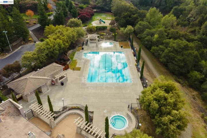 25528 Conley Downs Dr, Castro Valley, California 94552