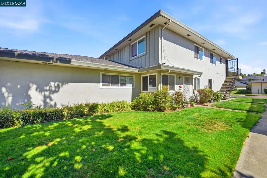 34732 Skylark Dr 4, Union City, California 94587 — photo 4