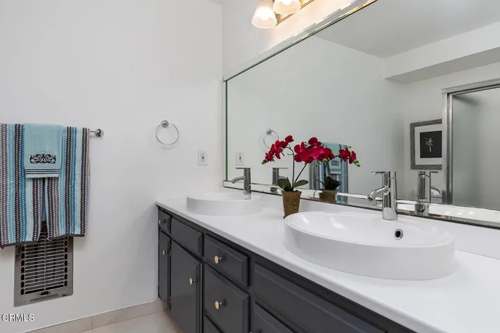 395 S Oakland Ave #105 017-mls