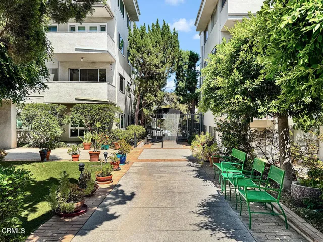 395 S Oakland Ave #105 019-mls