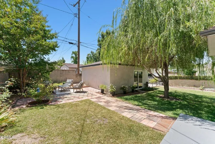 26-2301 S Electric Ave-34