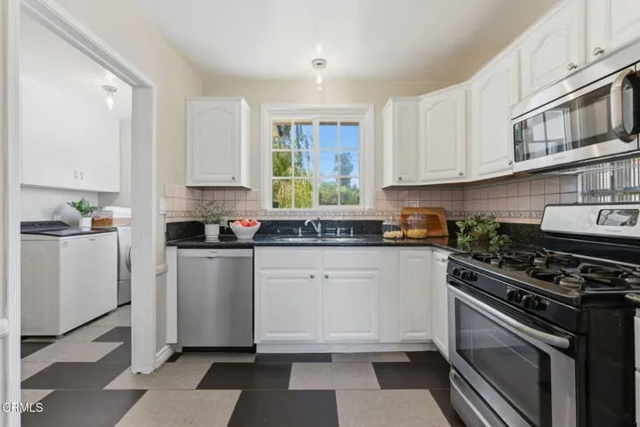 11-2301 S Electric Ave-13