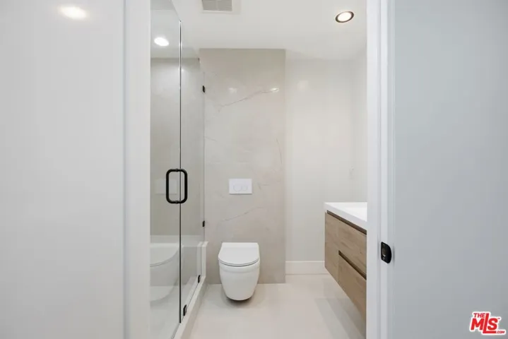 11615 Burbank Boulevard, Los Angeles, California 91601