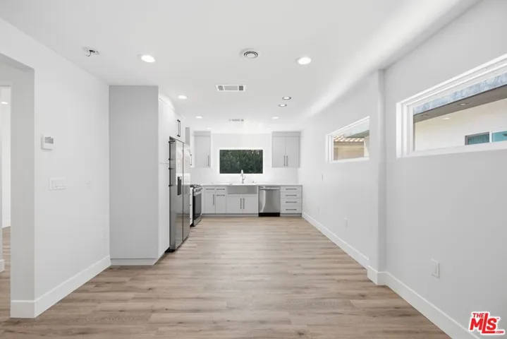11615 Burbank Boulevard, Los Angeles, California 91601