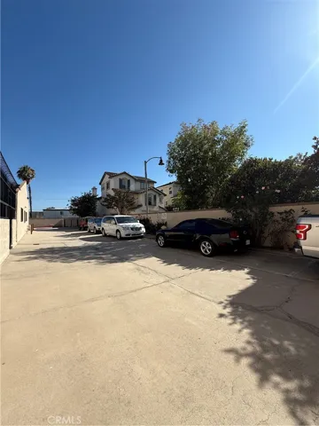 Additional parking space for guest