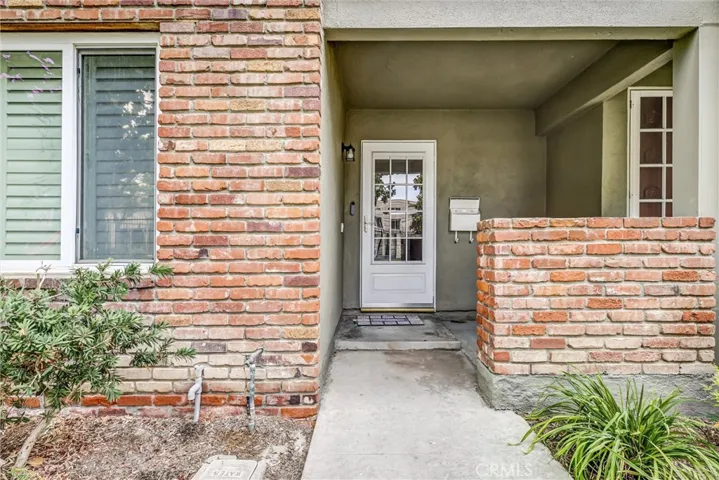 4657 Larwin Avenue, Cypress, California 90630