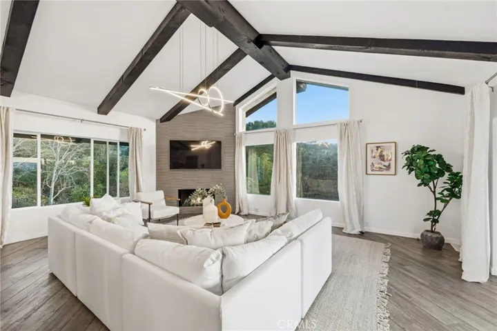 31673 Foxfield, Westlake Village, California 91361
